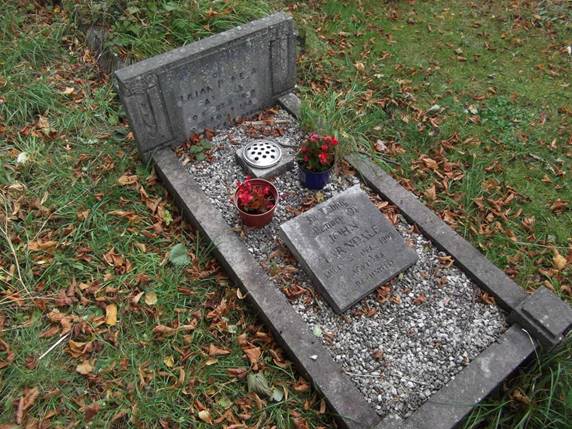 Lilian Pamela Farndale Grave 1 1949