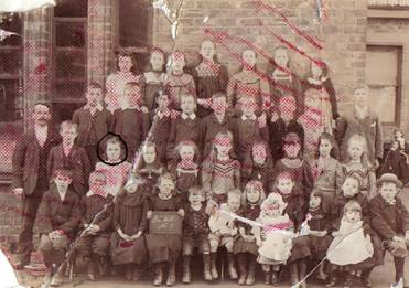 A group of children posing for a photo

Description automatically generated